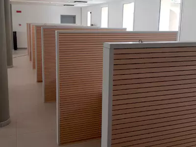 Realizzazione ufficio, b2b, arredo ufficio,rapporto collaborativo aziendale, arredo interni in legno, business to business,